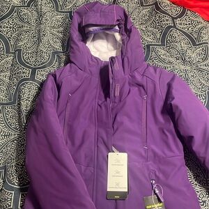 Brand new snow jacket girls size L 10-12
